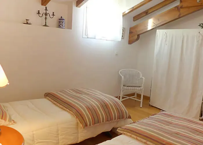 Charming T3 With Parking Near The Ocean *